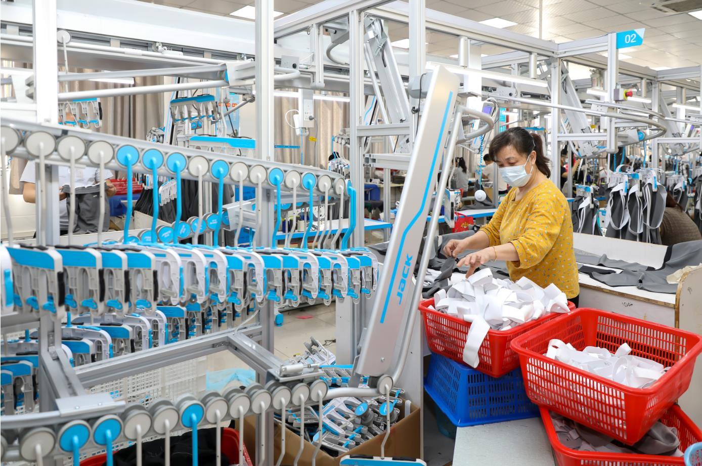 CHIC2015秋-贴牌加工展区精工制造:拥抱设计后的华丽转型(图1)